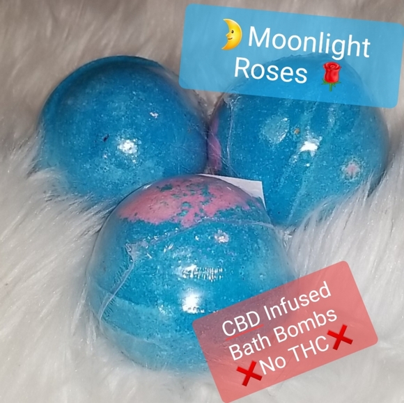 Natural Organic Moonlight Roses Bath Bombs - Picture 2 of 15
